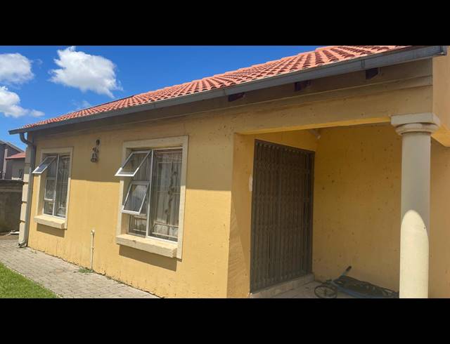 3 BEDROOM FREESTANDING FOR SALE IN SHARON PARK